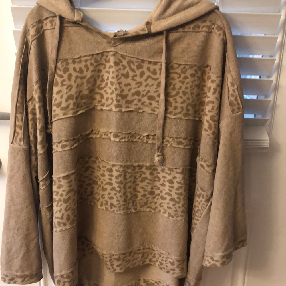 Womans hooded tops new